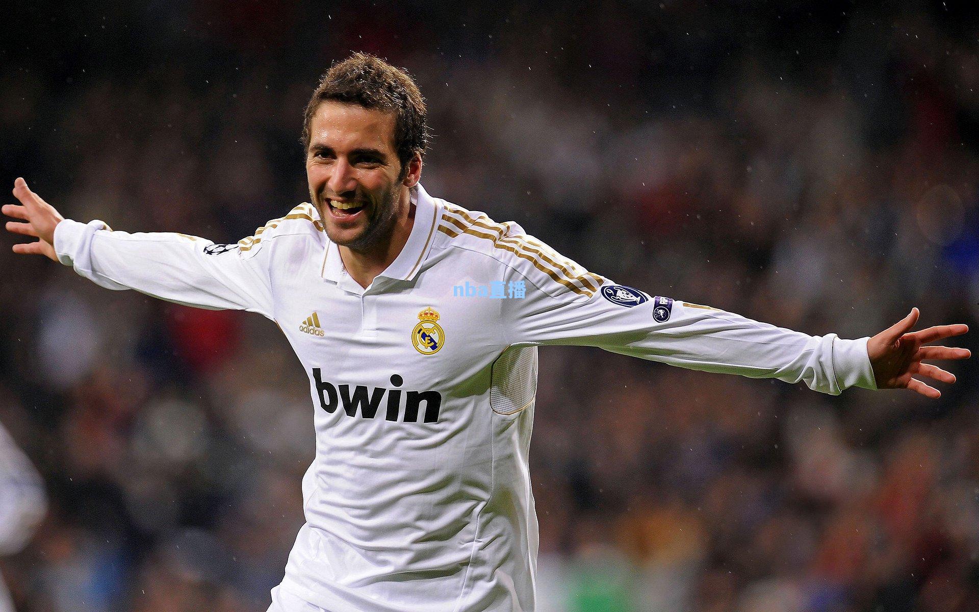 消失的他重磅回归训练场！球迷怒喊，这次别再玩失踪了！