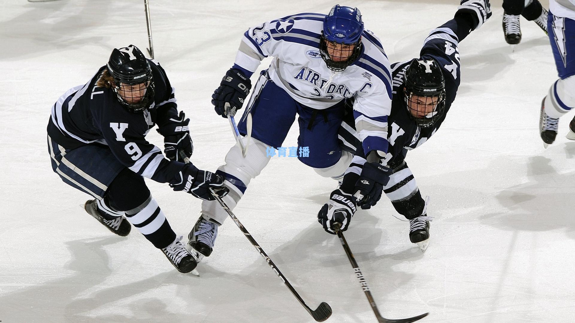 维尼修斯高速前插遭争议犯规,小孔塞桑关键防守逃过判罚引热议